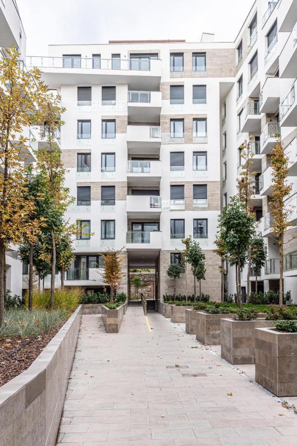 Dob36 Apartment With Free Private Parking And Balcony Budapest Luaran gambar