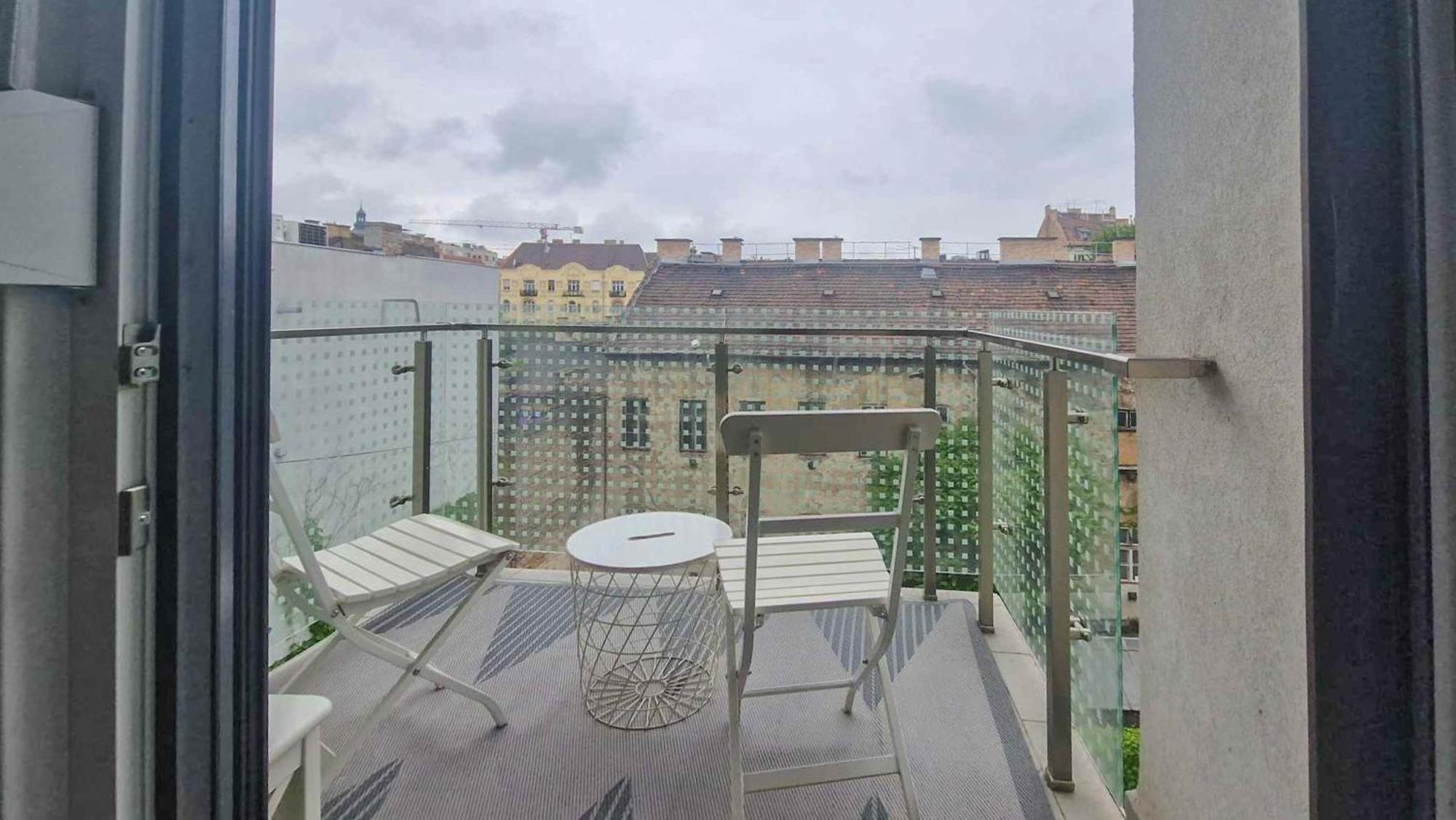Dob36 Apartment With Free Private Parking And Balcony Budapest Luaran gambar